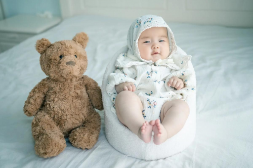 新疆宝宝吃不饱母乳的症状